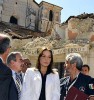 Carla Bruni dona 50.000 euros para la rehabilitación del hospital de L'Aquila