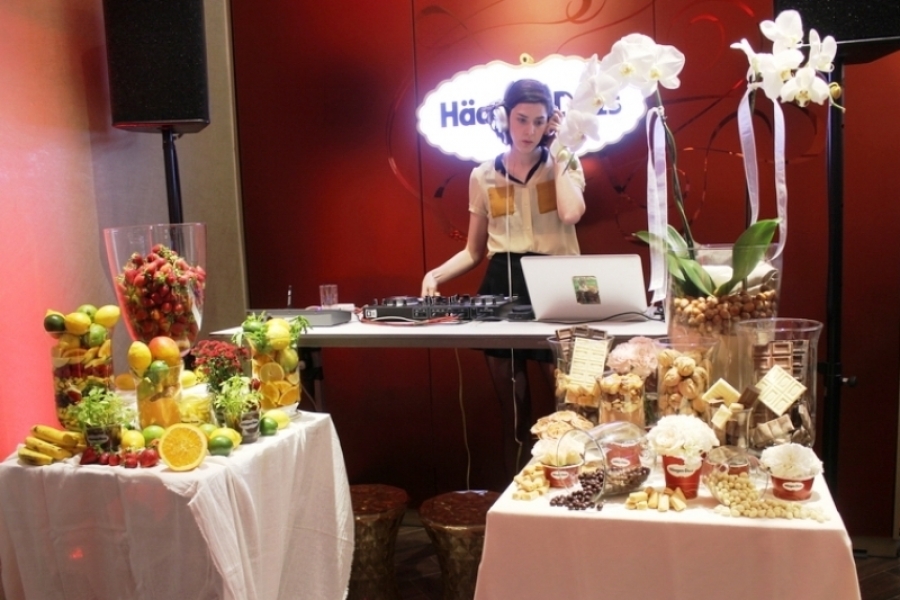 Häagen‐Dazs presentó su nuevo concepto de tiendas en Barcelona al ritmo de Brianda Fitz - James