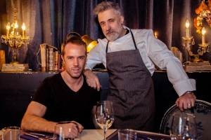 El restaurante Ura renueva su propuesta gastronómica de la mano del chef Sergi Arola y Aritz Iriarte.