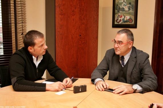 Miguel Angel Solá (General Manager de Luxury Dreams Group) y Ramón Praderas durante la entrevista