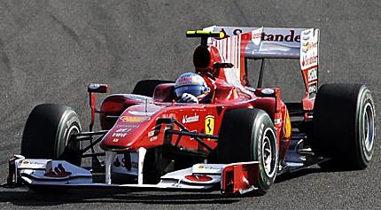 Alonso ha vuelto, doblete de Ferrari en Bahrein