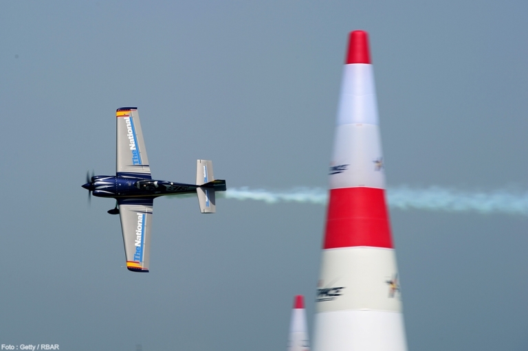 Alejandro MacLean, Piloto Red Bull Air Race