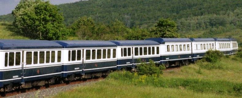 fotos de trenes de lujo: el transcantabrico