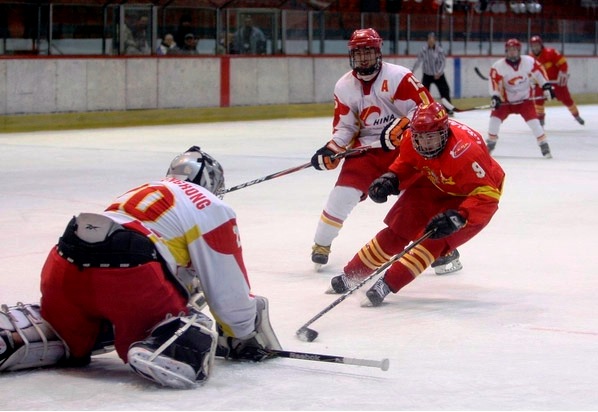 Nacho Solorzano ESP-CHN - iihf.com 