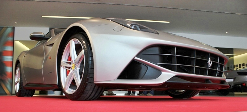 Ferrari F12 Berlinetta - Fotos: Luxurynews