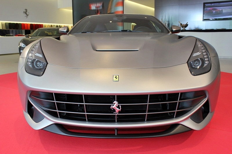 Ferrari F12 Berlinetta - Fotos: Luxurynews