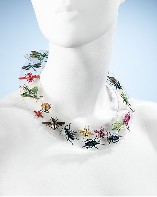 elsa_schiaparelli_collar_insectos