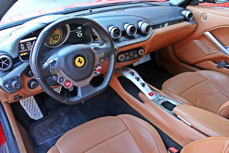 Ferrari F12 Berlinetta - Fotografía: Luxurynews