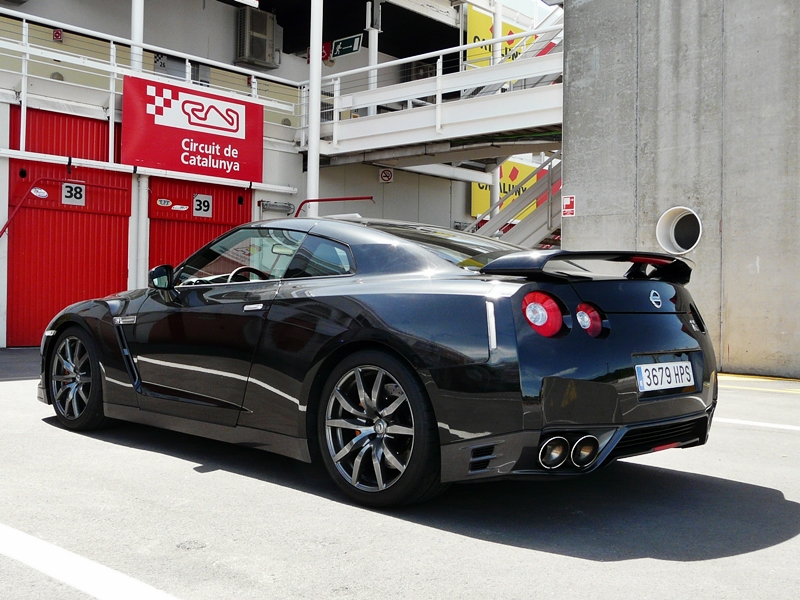 Nissan GT-R Black Edition