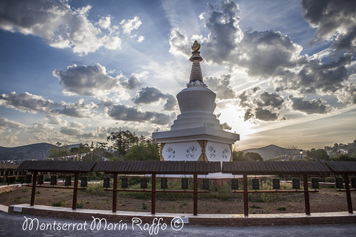 templo budista garraf - foto: Montserrat marin raffo