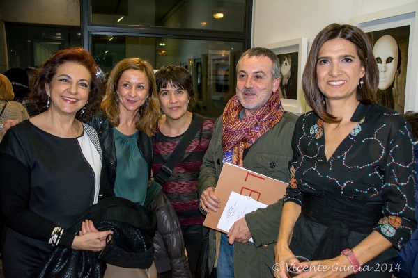 Mª Luisa Valbuena Coordinadora de Exposiciones del Ayto. de León , Marga Carnero Robles, Comisaria de la Exposición, Araceli Cobo, Directora del Festival Miradas de Mujeres en Castilla y León, M. Oliveira director del Musac y Julia G. Liébana. - Fotografía: Vicente García.