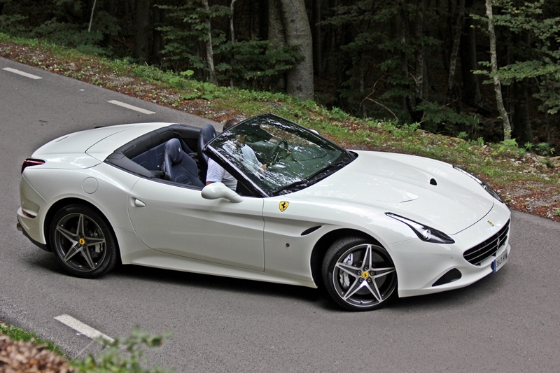 Exterior Ferrari California T - Fotografia: www.luxury360.es