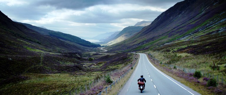 Guy Ritchie dirige a David Beckham en Wellcome - Whisky Haig Club