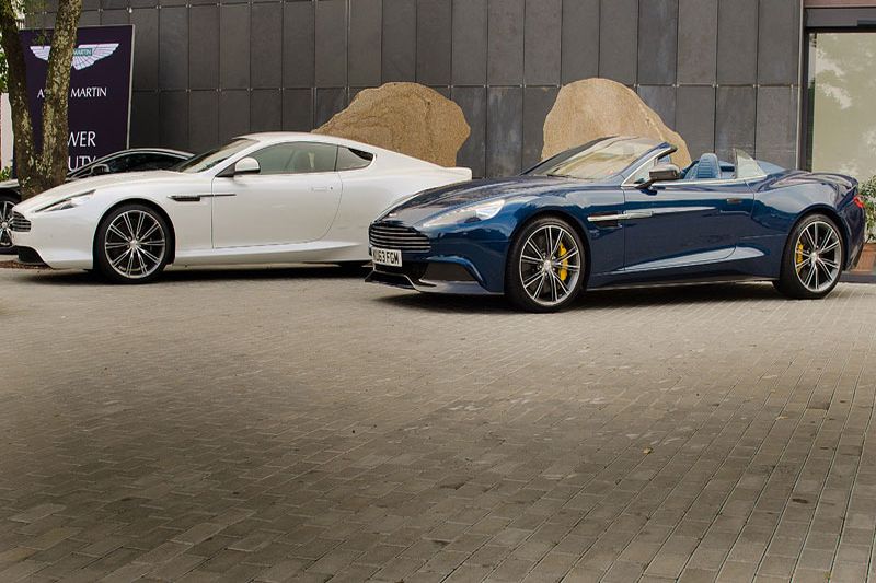 Aston Martin Vanquish Volante - fotografia: www.luxury360.es