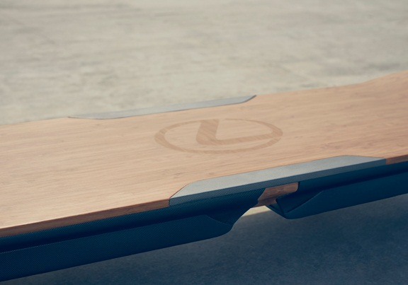 Lexus Hoverboard, aeropatín o monopatín volador 