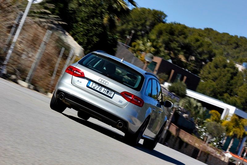 Audi A4 Avant 3.0 TDI quattro S tronic - foto: www.luxury360.es