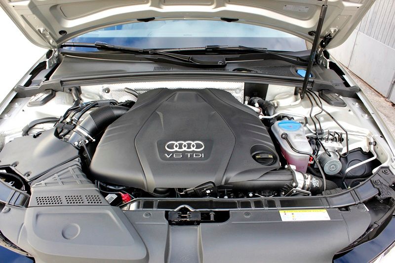 Audi A4 Avant 3.0 TDI quattro S tronic - foto: www.luxury360.es