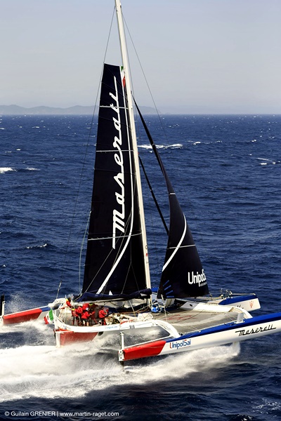 trimarán Maserati Multi70