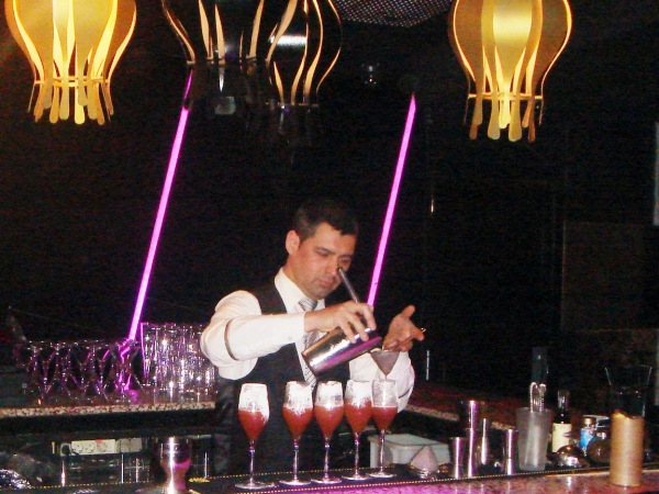 bartender Miguel Angel Diaz - Bling Bling