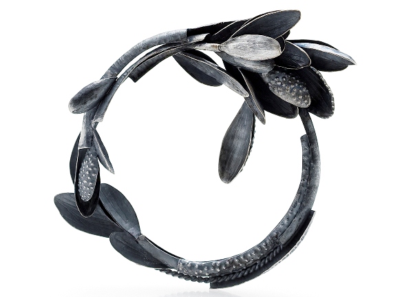 SunyoungKim_brooch_925sliver_blackened_105x80x24mm