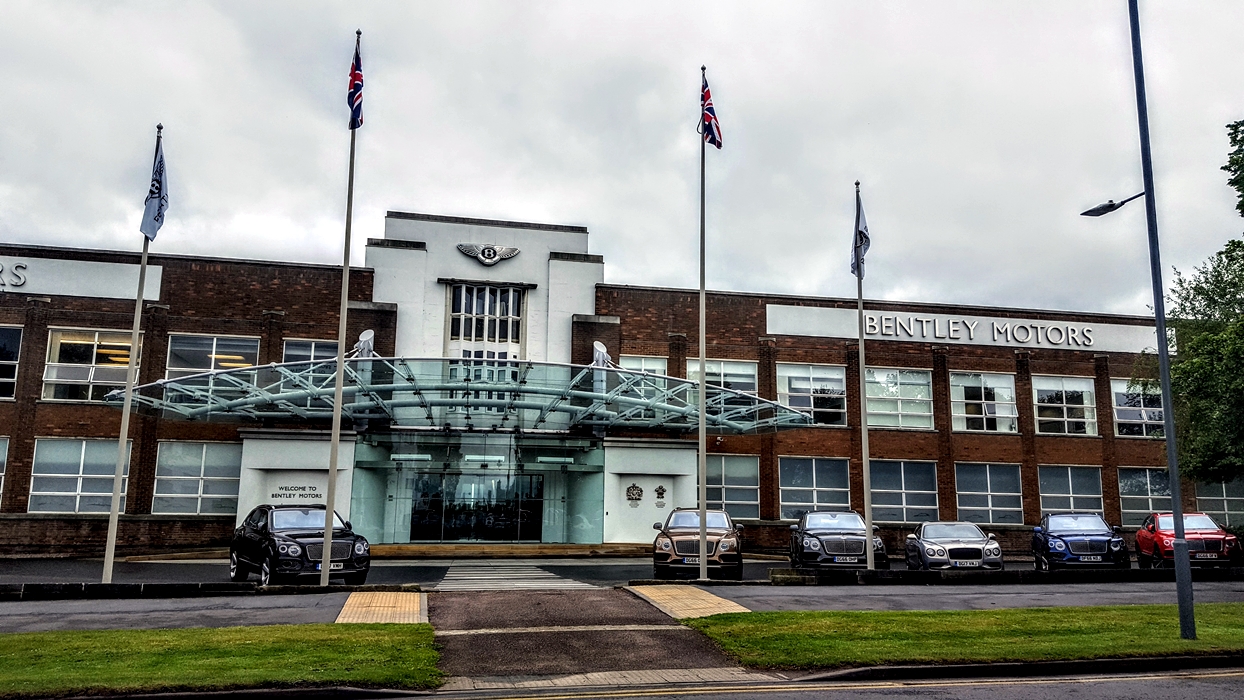 Fabrica Bentley Crewe - Luxurynews