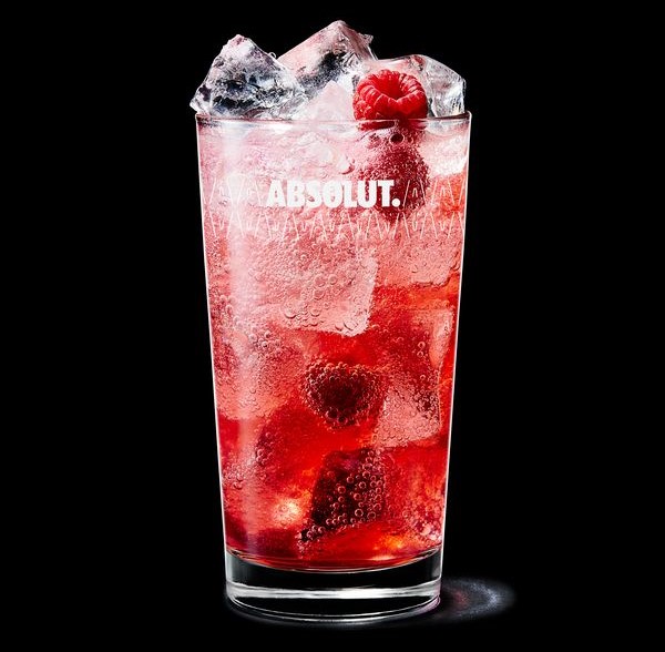 ABSOLUT RASPBERRI, UN CÓCTEL CON CARÁCTER FRESCO Y AFRUTADO