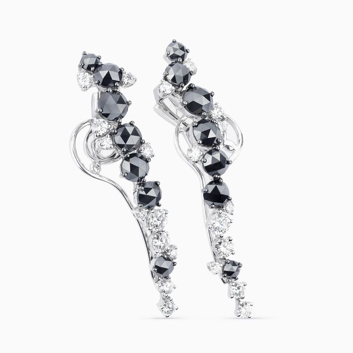 RABAT. Pendientes earcuffs de diamantes con rivière de diamantes blancos y negros talla brillante [ 7.280€ ]