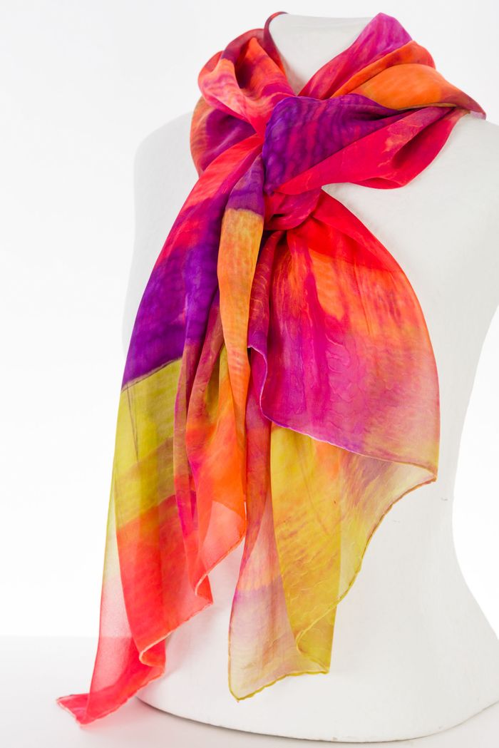 Pañuelos de seda, tendencias en colores primavera-verano Pañuelos de seda, tendencias en colores primavera-verano