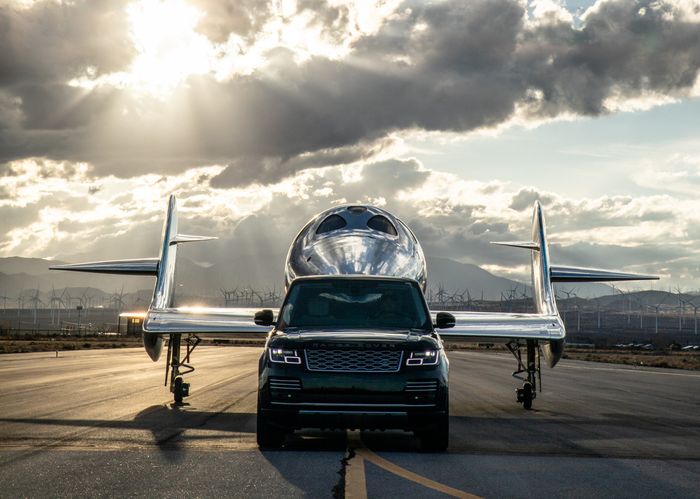 Range Rover Astronaut Edition & VSS Imagine Virgin Galactic