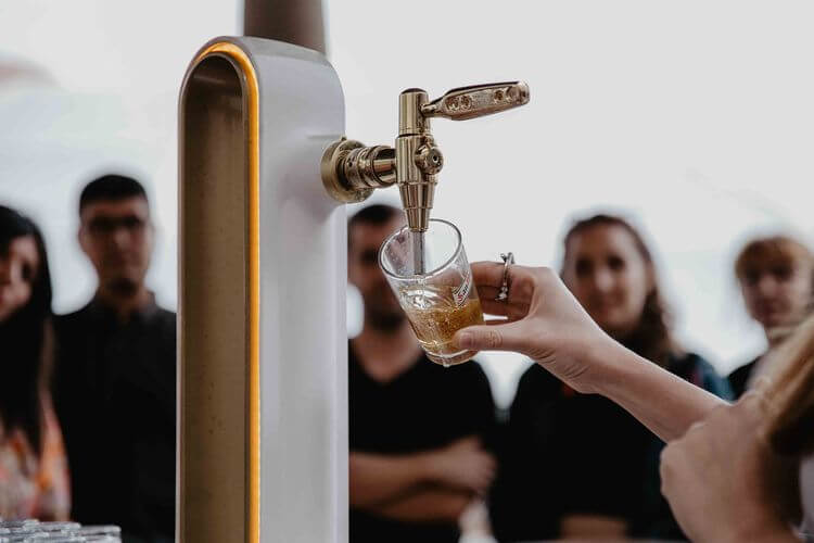San Miguel Biergarten, lo mejor de la gastronomía y la cerveza en el Poble Espanyol San Miguel Biergarten, lo mejor de la gastronomía y la cerveza en el Poble Espanyol