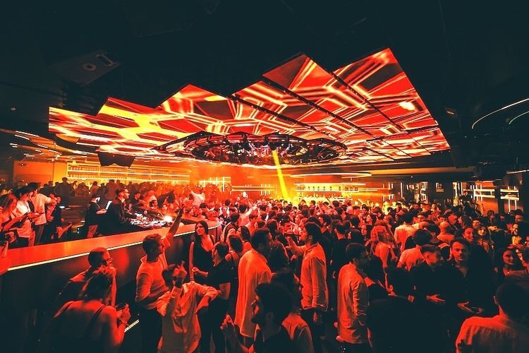 Sutton Barcelona Clubbing