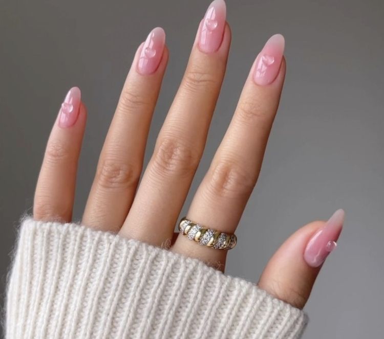 Blush nails con aplique