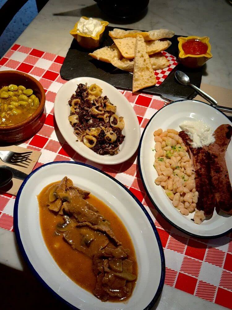 Casa Pages, almuerzos de cuchara Casa Pages, almuerzos de cuchara