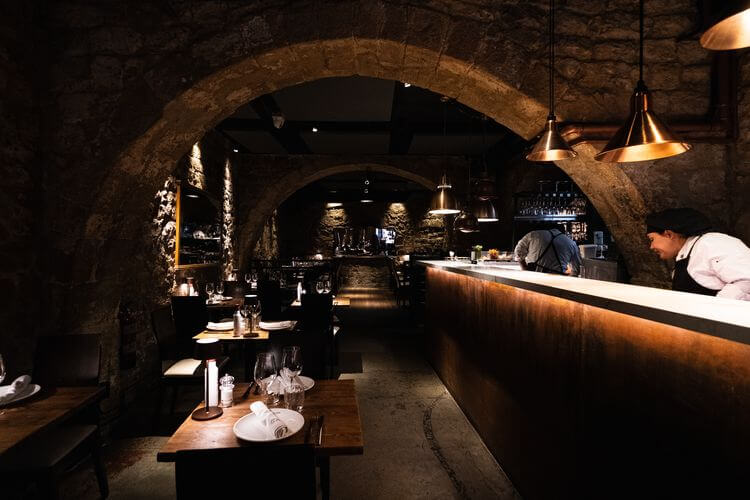 Arcano, cuando la historia se sienta a la mesa del restaurante