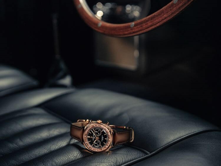 Breitling Top Time B01 Chronograph 41 Tribute to Aston Martin DB5