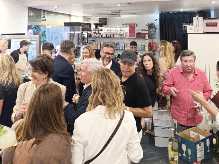 María López celebra el aniversario del emblemático Salón de Belleza Bonanova