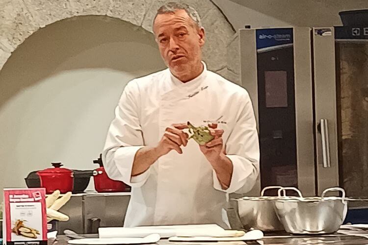 Faustino Monje (chef de la Escuela Hofmann)