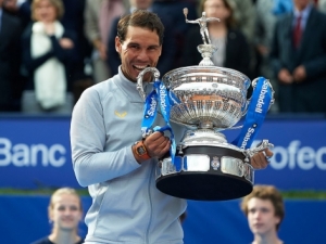 Rafa Nadal conquista su 11º título en Barcelona - Feliciano y Marc López ganan el dobles