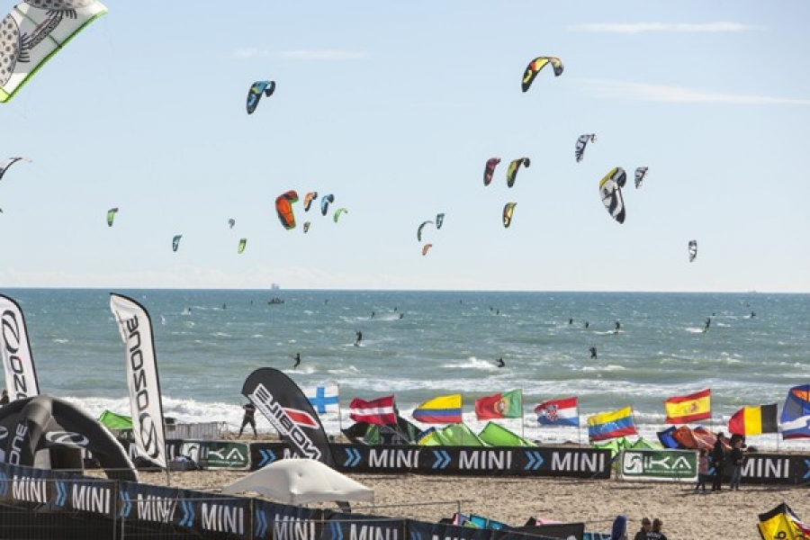 Campeonato MINI Kitesurf Tour Europe (KTE)