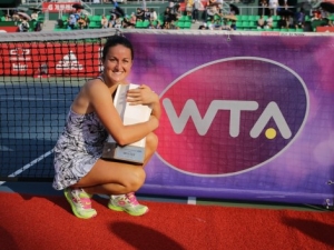 Lara Arruabarrena vence en el WTA de Corea del Sur