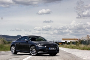 Audi TTS 2.0 TFSI quattro S-tronic