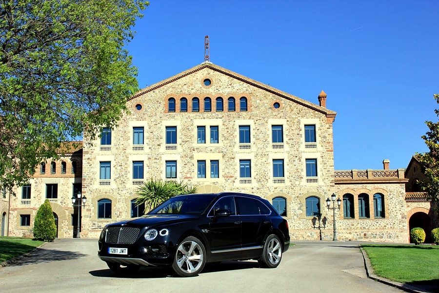 Bentley Bentayga, la cima de los SUV