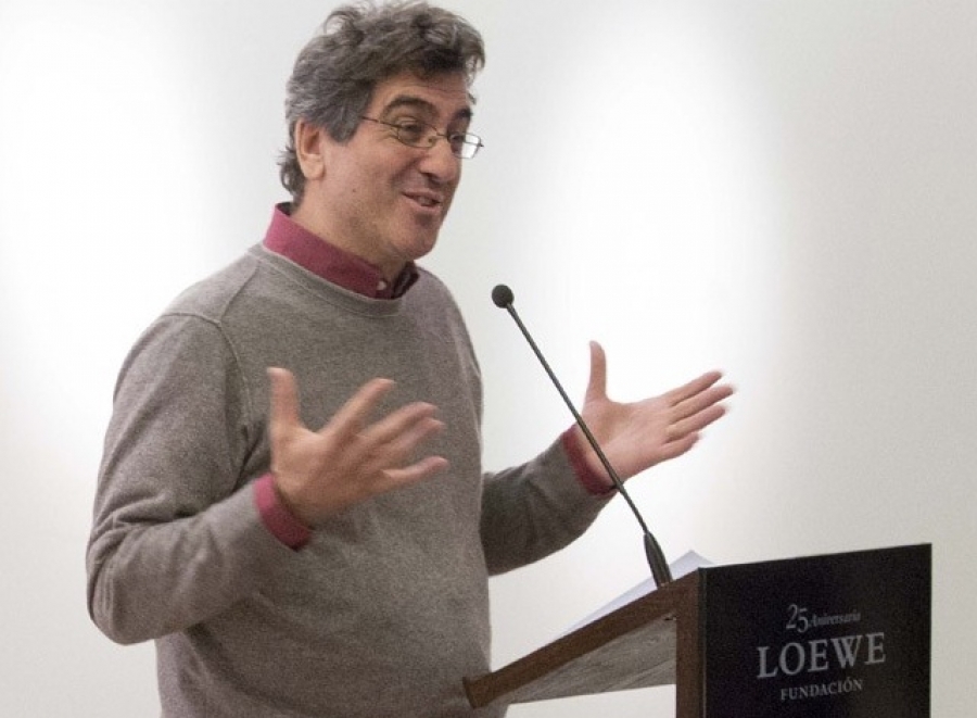 El poeta Juan Vicente Piqueras, Premio Loewe 2012 por &quot;Atenas&quot;. Actualmente es el jefe de estudios del Instituto Cervantes de Argel.