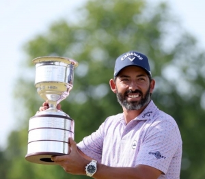 Pablo Larrazabal y Adrián Otaegui triunfan en el KLM Open Golf