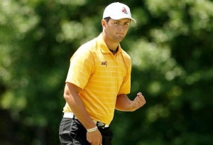 Jon Rahm recibe el Jack Nicklaus Award y el Ben Hogan Award, como mejor jugador del año en la liga universitaria norteamericana