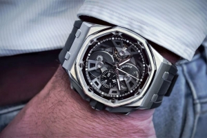 AUDEMARS PIGUET celebra el 25 ° aniversario del Reloj Royal Oak Offshore