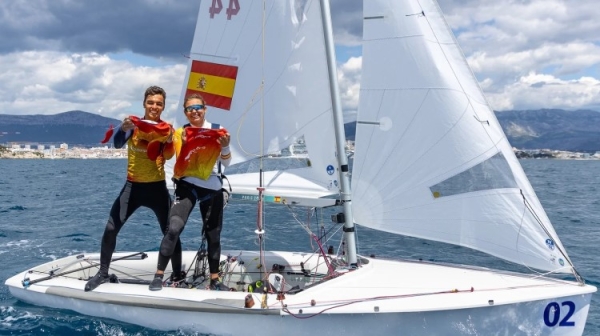 Jordi Xammar y Marta Cardona, campeones de Europa de 470 mixto