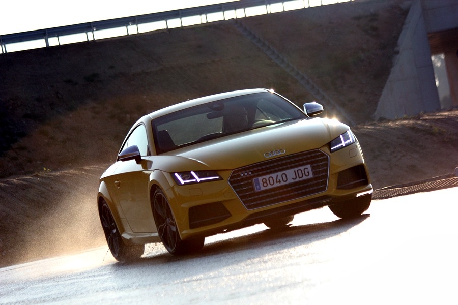 Audi TTS coupé quattro, un nuevo amanecer.