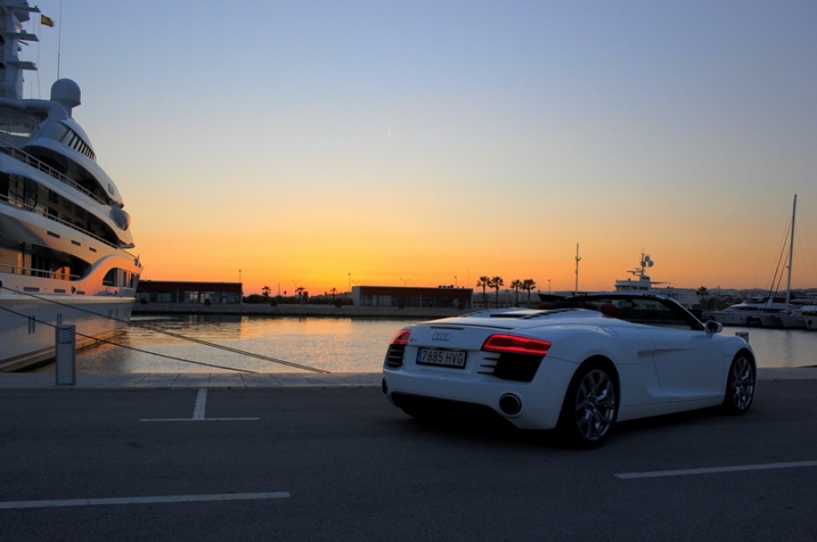 Audi R8 V8 Spyder S tronic