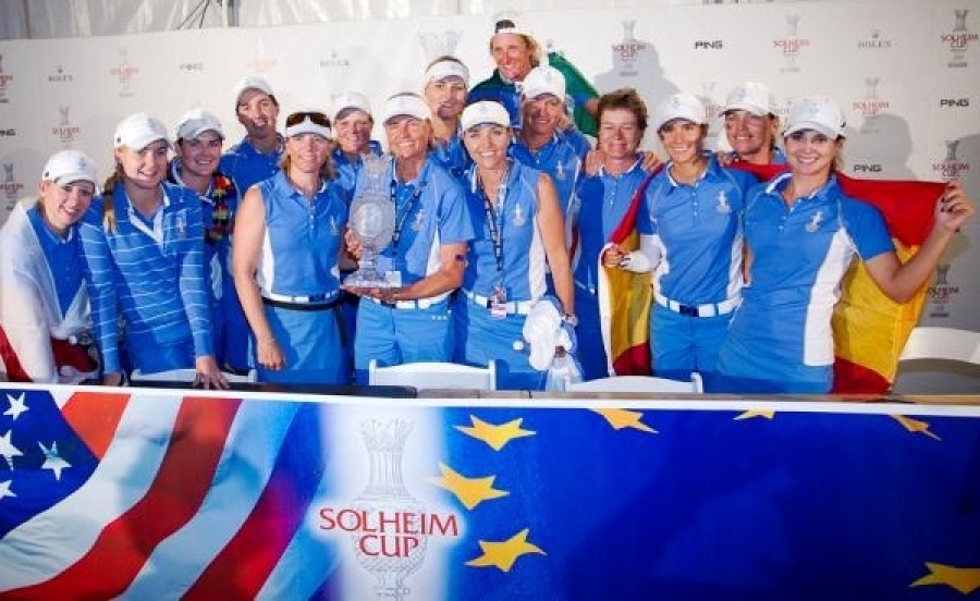 Equipo europeo vencedor de la Solheim Cup 2013: Carlota Ciganda, Beatriz Recari, Azahara Muñoz, Suzann Pettersen, Catriona Matthew, Caroline Masson, Anna Nordqvist, Karine Icher, Charley Hull, Jodi Ewart, Caroline Hedwall y Giulia Sergas. La capitana, Liselotte Neumann 